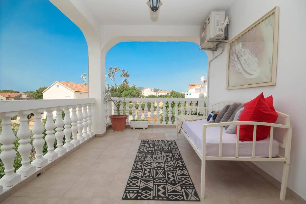 Lola'S Apartments Tribalj Dış mekan fotoğraf