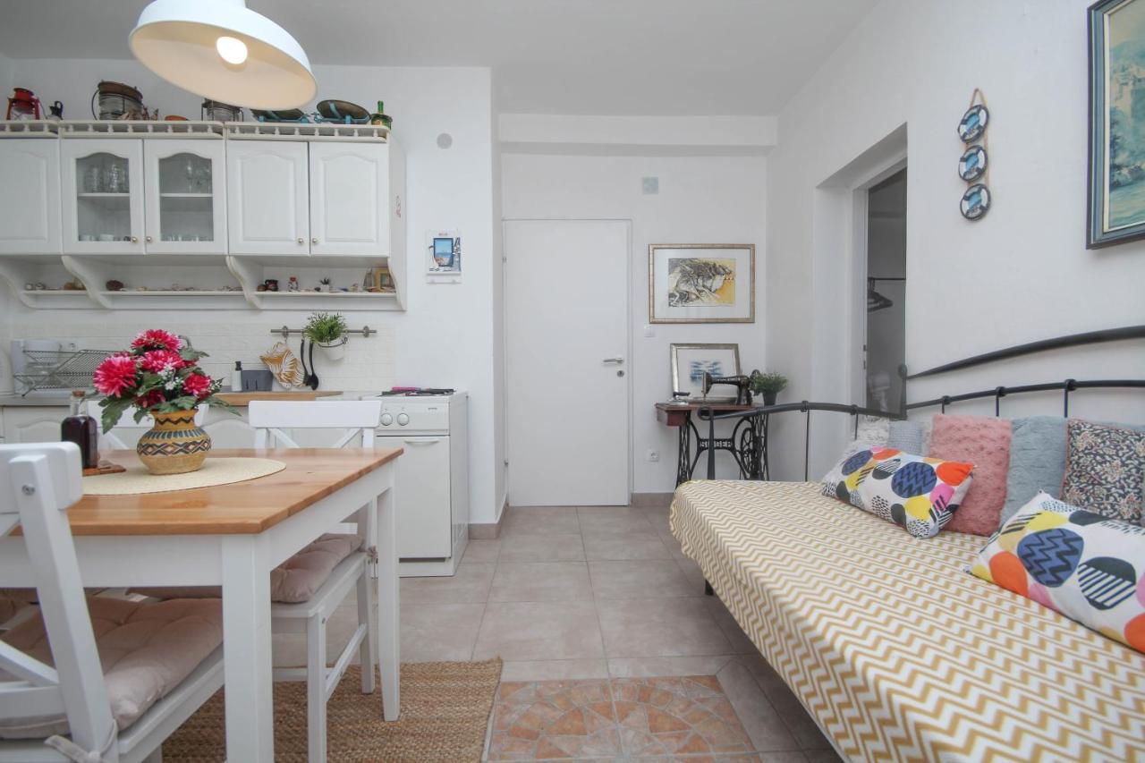 Lola'S Apartments Tribalj Dış mekan fotoğraf