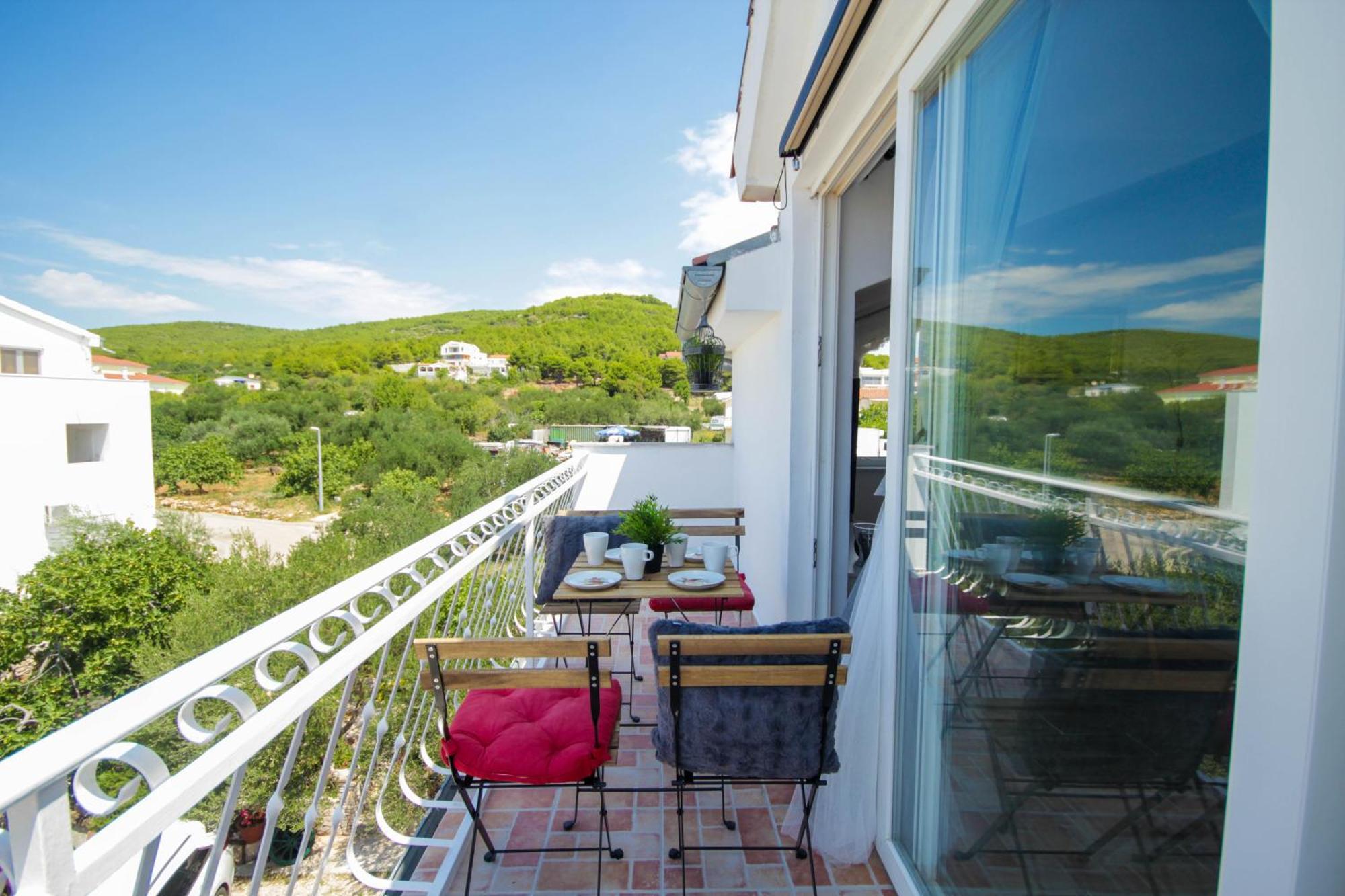 Lola'S Apartments Tribalj Dış mekan fotoğraf