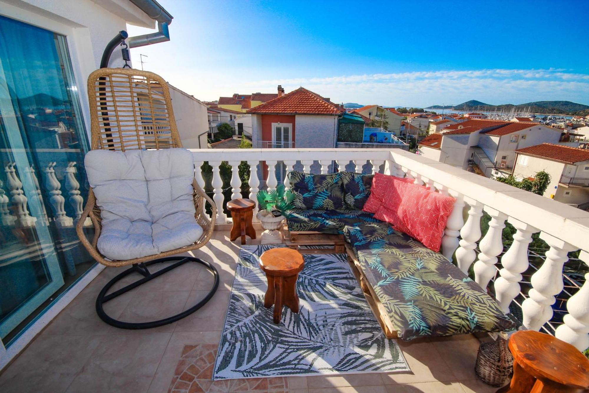 Lola'S Apartments Tribalj Oda fotoğraf